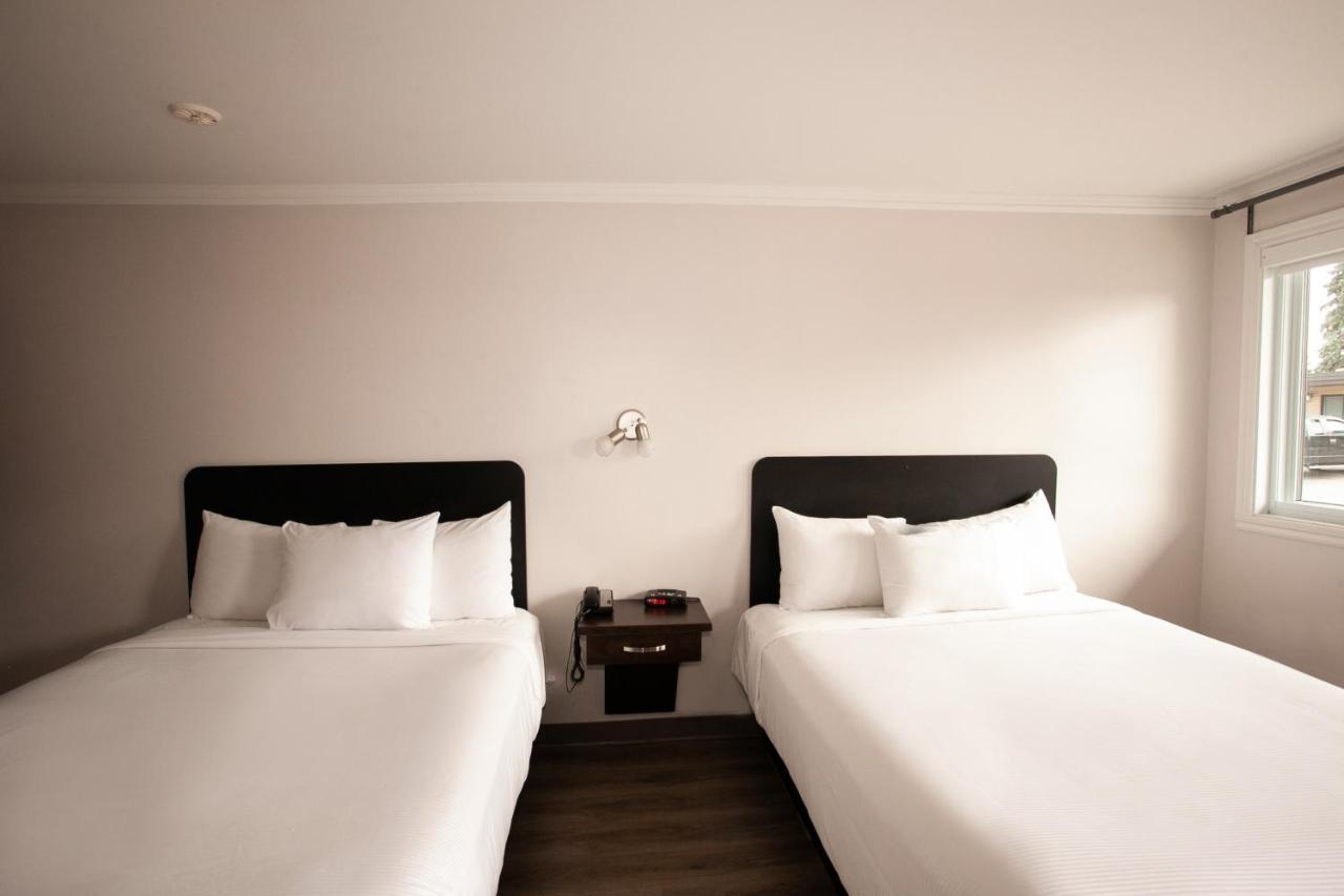 Motel Newstar Laval Exteriér fotografie