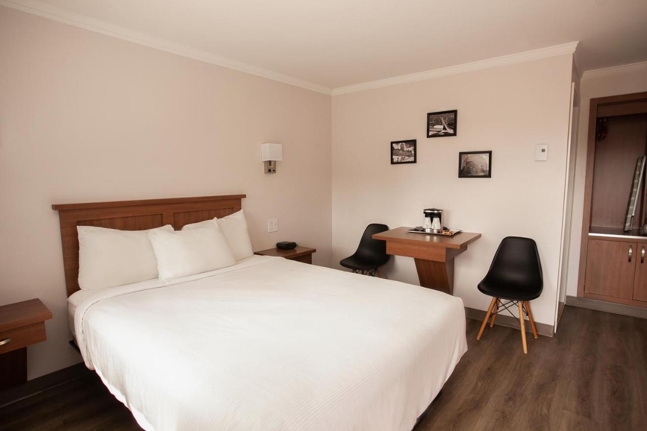 Motel Newstar Laval Exteriér fotografie